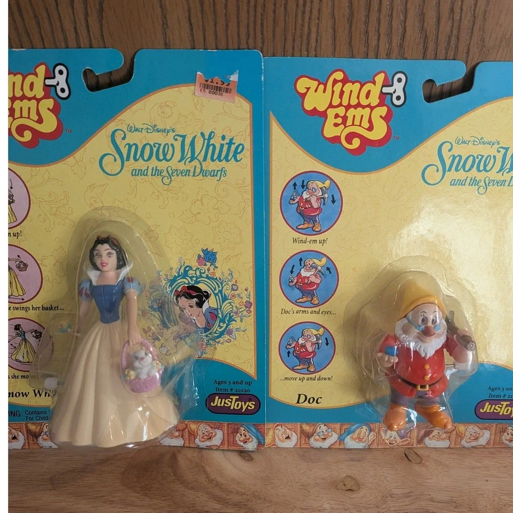 NIB VTG Disney Snow White and Doc Wind-Ems Just Toys Figures 1990s Set of 2